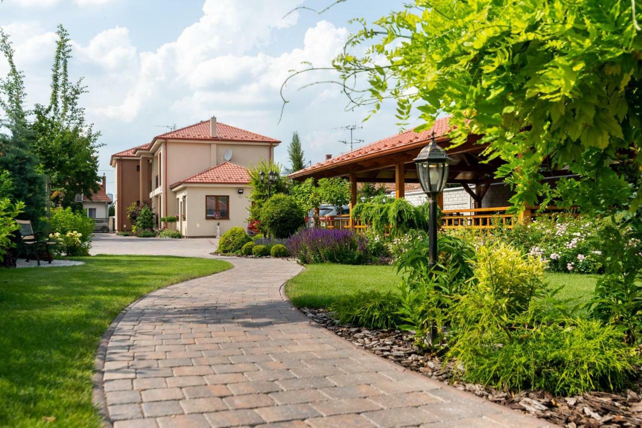 Villa Ephelia Dunajská Streda 외부 사진