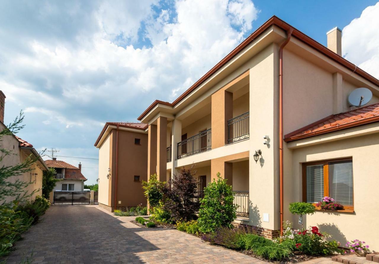 Villa Ephelia Dunajská Streda 외부 사진